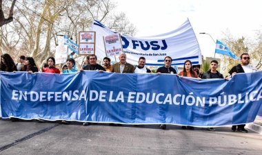 Docentes de la UNSJ hacen un paro por la reforma laboral