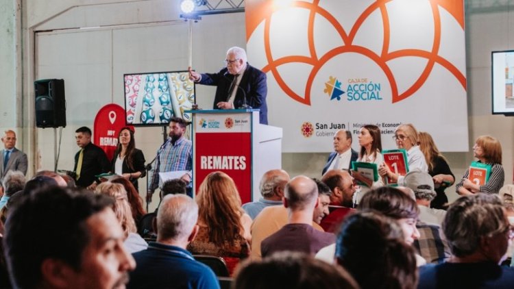La Caja de Acción Social fortaleció los remates de vehículos oficiales