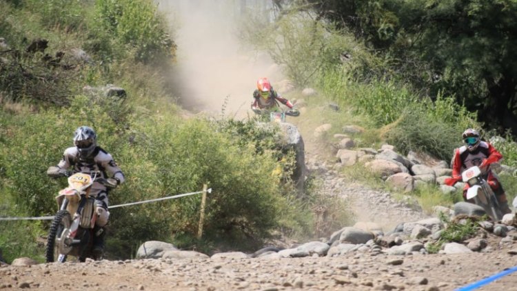 El Safari tras las Sierras completó el primer fin de semana con las motos y cuatris
