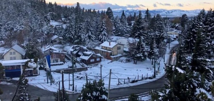 Bariloche y El Bolsón, teñidas de blanco en pleno verano