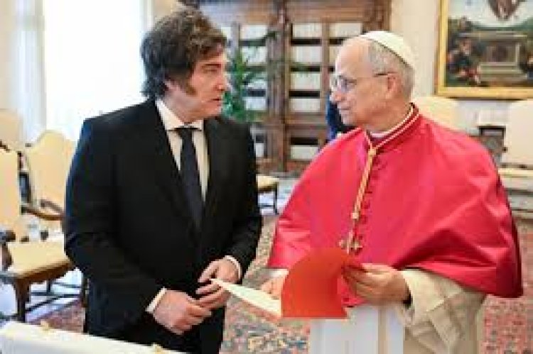 Milei invitó al Papa a Argentina y espera su visita para fin de año
