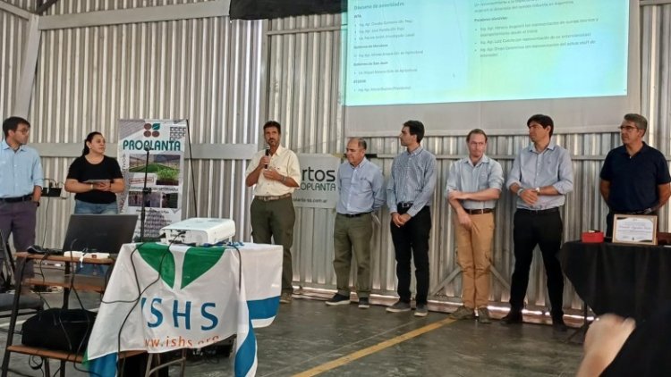 San Juan participó del Día de Campo del Tomate Industrial en Mendoza