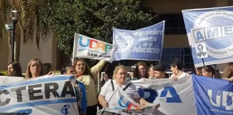 Los gremios docentes confirmaron una medida de fuerza por 24 horas con movilización en San Juan