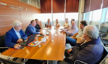 Gobierno y productores de uva de mesa articulan estrategias para mejorar la calidad y sumar variedades