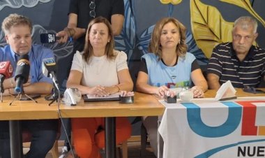 Los gremios docentes convocaron a una marcha de antorchas para este miércoles