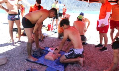 Aspirantes rinden ingreso al Curso Provincial de Guardavidas profesional náutico