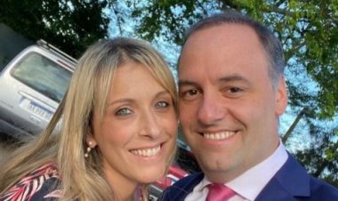 Manuel Adorni cobra $3.500.000 y su familia tiene gastos de $17.000.000 solo de tarjetas de crédito