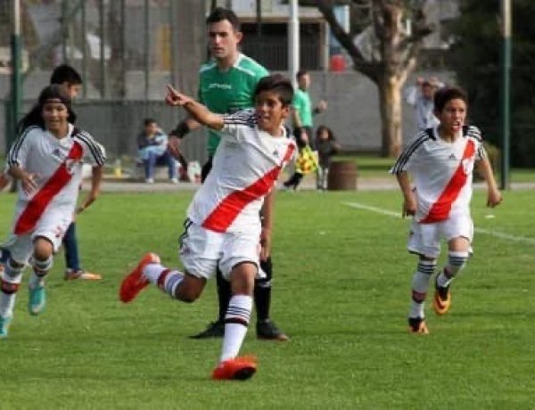 El semillero de River Plate llega a Rawson