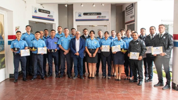 Policías recibieron reconocimiento por intervenciones destacadas que salvaron vidas