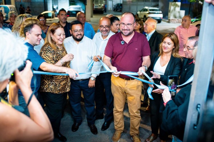 Rivadavia inauguró la segunda parada de colectivo climatizada y avanza con un plan de cinco estaciones modernas en el departamento