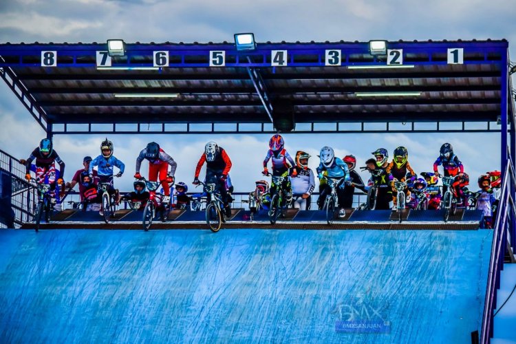 El campeonato sanjuanino de bicicross comenzó con 90 pilotos inscriptos