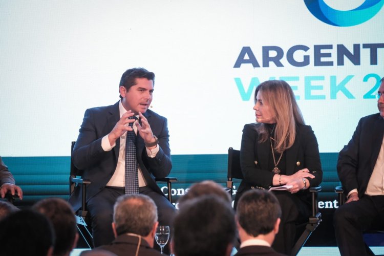 El gobernador Orrego participó de las mesas de diálogo de IDEA en Nueva York