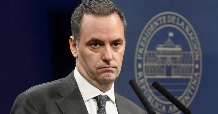 La Justicia ordenó allanamientos y amplía la investigación por los vuelos de Adorni