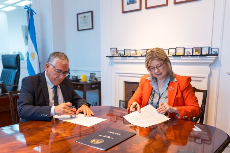 San Juan y Nación firman acuerdos clave en seguridad para combatir delitos complejos