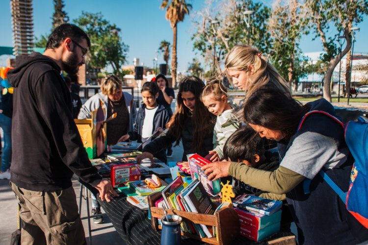 Rawson celebra el dia del libro con el 1 Encuentro de Bibliotecas Populares