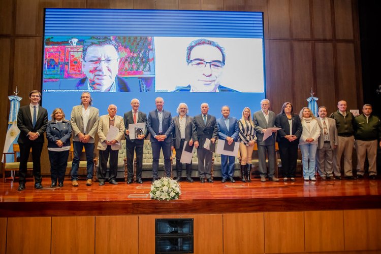 La Legislatura conmemoró la Reforma Constitucional de 1986 con un espacio de diálogo y memoria