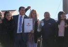 Orrego entregó viviendas en Ullum: 105 familias accedieron a su casa propia