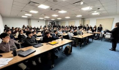 Duro comunicado de docentes de la Universidad de San Andrés tras la disertación de Javier Milei