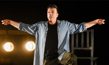 La multipremiada obra “El Brote” invita a reflexionar sobre los límites entre realidad y ficción