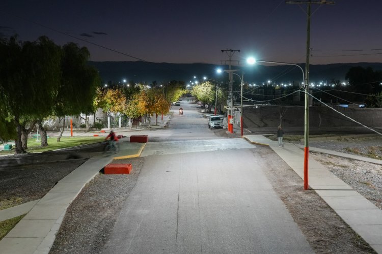 El Barrio Andacollo VII ya disfruta de su nueva iluminación LED