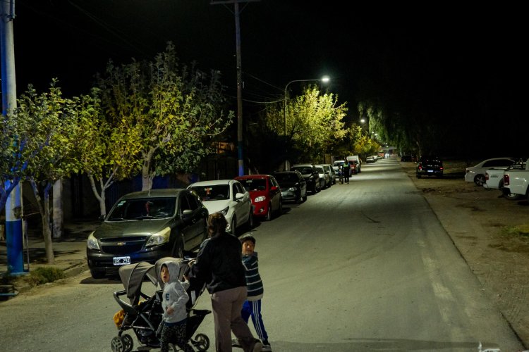 Pocito inauguró la nueva iluminación LED de Villa San Ceferino