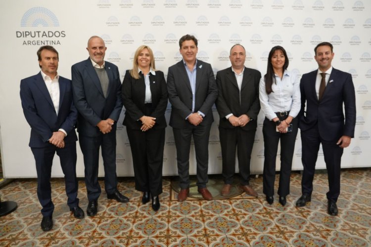 Impulsan proyecto de ley para promover uso de jugos naturales en elaboración de bebidas
