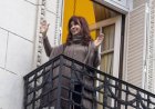 A un año de la condena a Cristina Kirchner, militantes se congregan en la puerta de su domicilio
