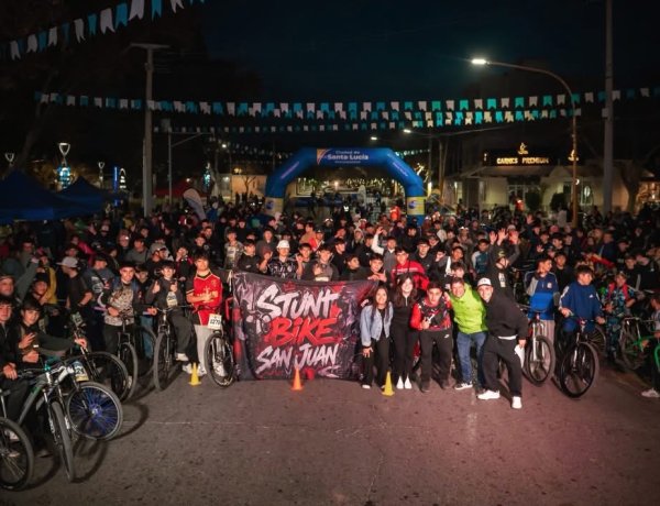 Exitosa presentación del Stunt Bike en Santa Lucía