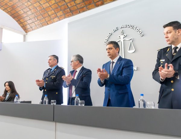 Se presentó la comisión para unificar criterios de actuación entre abogados y Fuerzas de Seguridad