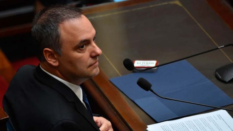 Adorni ultima detalles para la presentación de su declaración jurada
