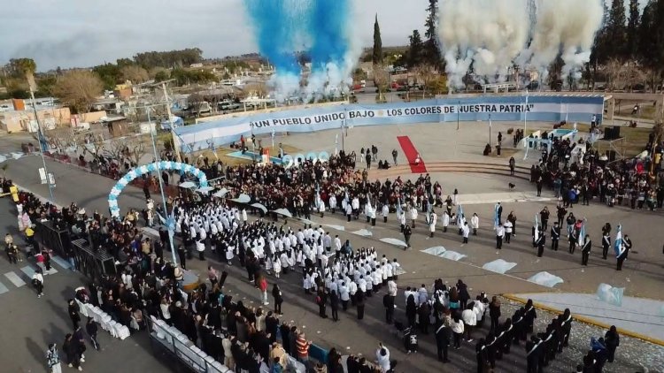 Alumnos de 9 de Julio realizaron la Promesa de Lealtad a la Bandera