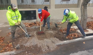 La Ciudad trabajó para contener el ingreso de agua provocado por la rotura de un caño en Rivadavia