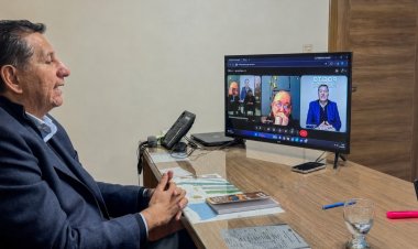 Pocito presentó su libro "Pocito, mi lugar en el mundo" en la Feria Internacional del Libro Gabriela Mistral en Chile