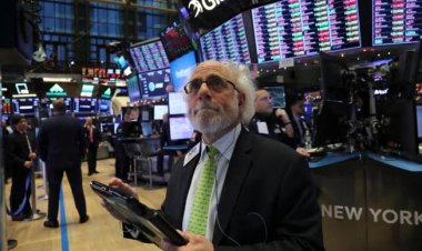 El riesgo país cae al nivel más bajo de la era Milei y se ubica en 412 puntos básicos