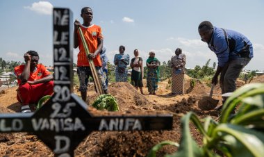 864 muertos y más de 2.000 casos confirmados por el brote de ébola en el Congo