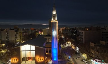 La Ciudad desplegó una gran bandera  en la previa de la final del Mundial