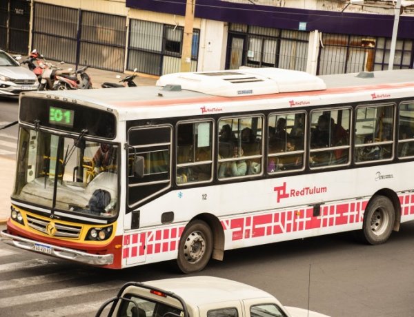 Recomiendan revisar las aplicaciones de transporte público por el receso invernal