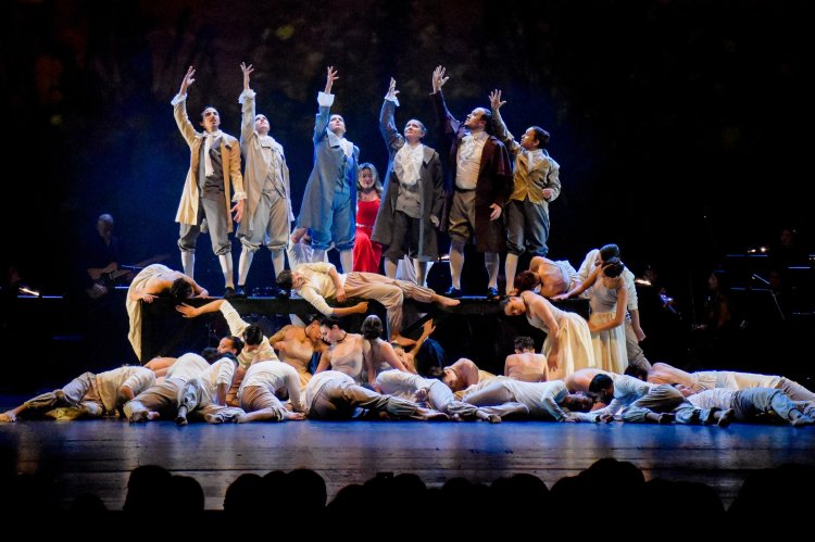 La Gala Patria abrió las celebraciones por el Día de la Independencia en el Teatro del Bicentenario