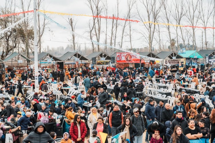 Con tradición, producción e identidad, quedó inaugurada la Fiesta Provincial del Carneo Español 2026 en Rawson