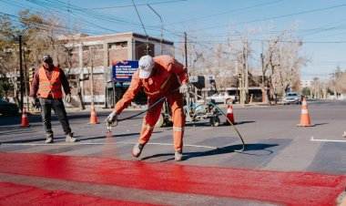 Avanzan las tareas de demarcación vial en avenida Libertador