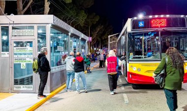 Miodowsky cumplió: Rivadavia ya cuenta con sus cinco paradas de colectivos climatizadas