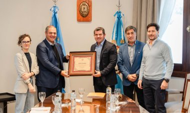 Orrego recibió a las autoridades de la empresa que acaba de inaugurar un nuevo parque solar en San Juan