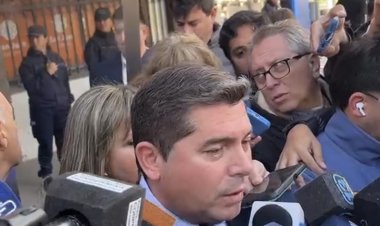 Orrego encabezó la entrega de 3.000 computadoras para docentes de San Juan