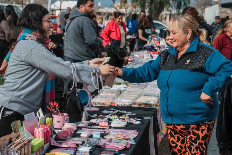 Rawson en Comunidad llega a Villa Giner con una nueva jornada de servicios
