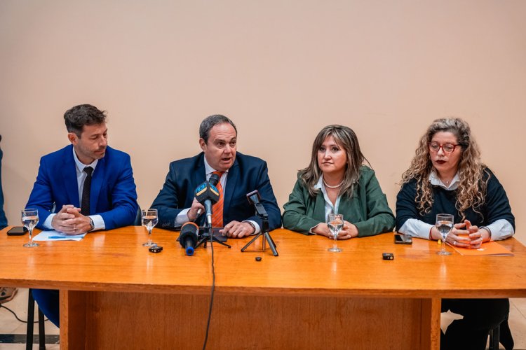 Educación lleva la prevención del grooming a las aulas de toda la provincia