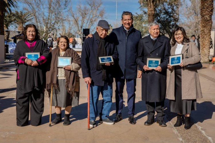 Pocito celebró con emoción los 142 años de su fundación y homenajeó a vecinos destacados