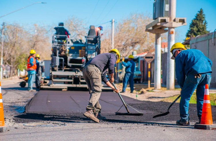 Rivadavia avanza con la repavimentación de calle Reconquista
