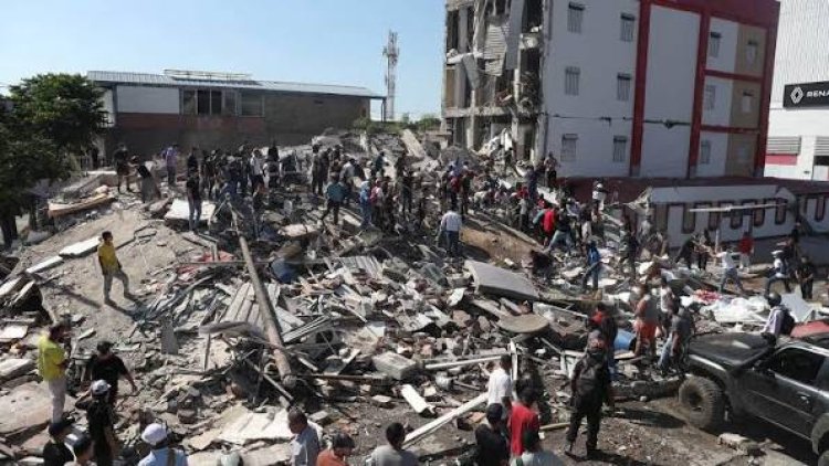 Asciende a 265 la cifra de muertos por el terremoto en Colombia