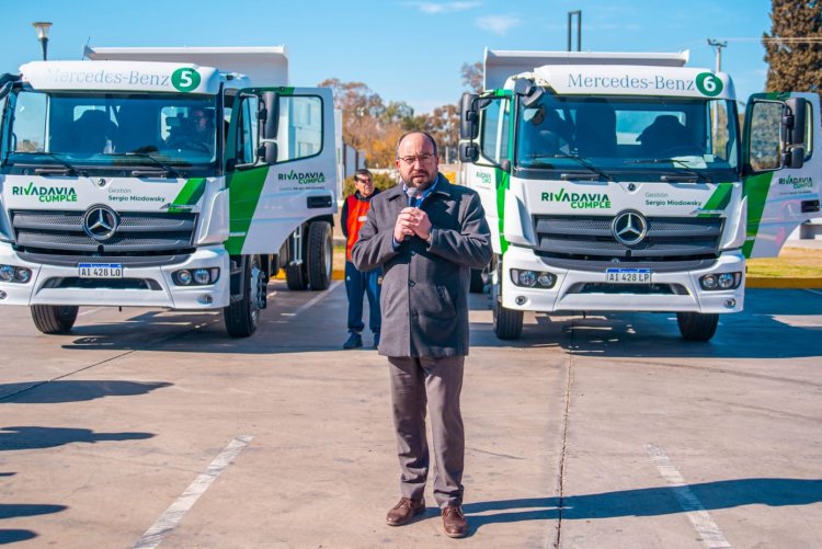 Miodowsky presentó dos nuevas movilidades para fortalecer los servicios en Rivadavia