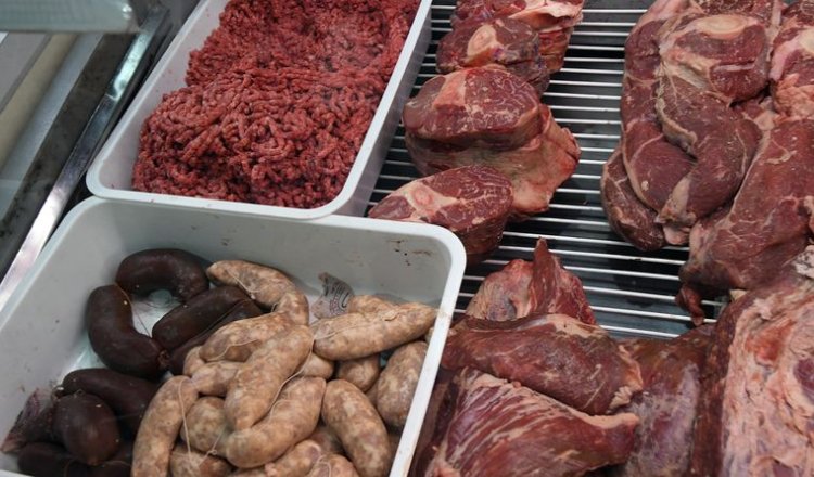 El consumo de carne vacuna cayó 9,4% y tocó un mínimo histórico